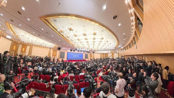 两会第一线 | 这场记者会，全是“人”