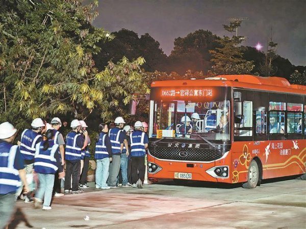 破解大厂“高峰困境” 8条定制公交专线打通企业通勤路